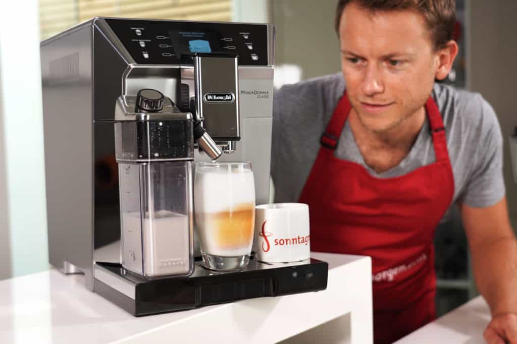 DeLonghi Primadonna Class- Maschine in Betrieb