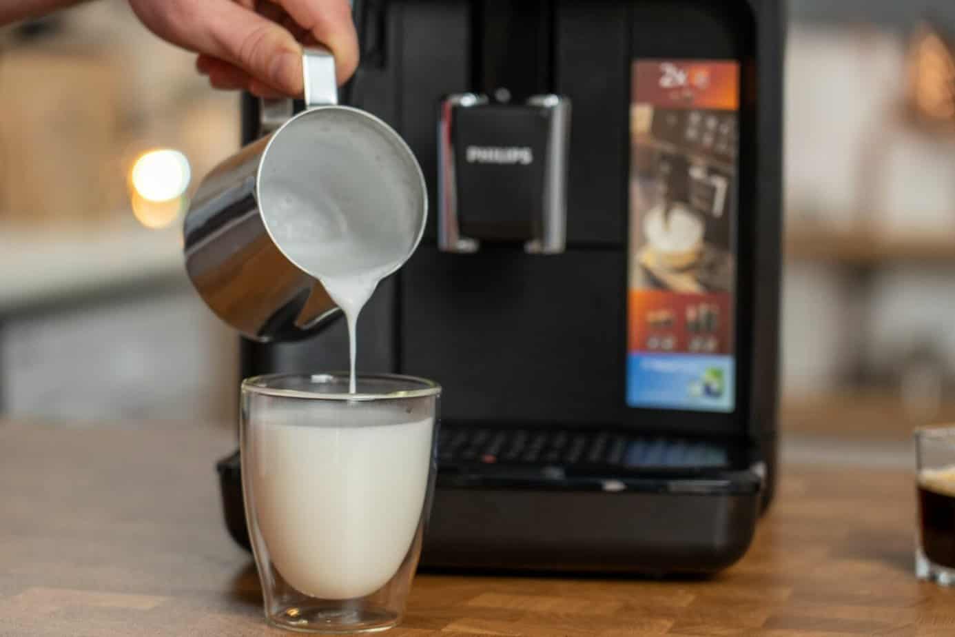 Bester Kaffeevollautomat unter 300 Euro Test 2025: Kleiner Preis, aber oho?
