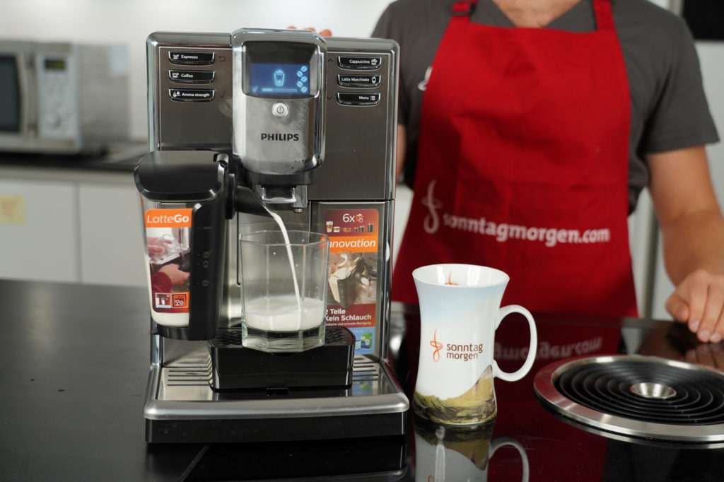 Philips LatteGo - Zubereitung eines Latte Macchiato